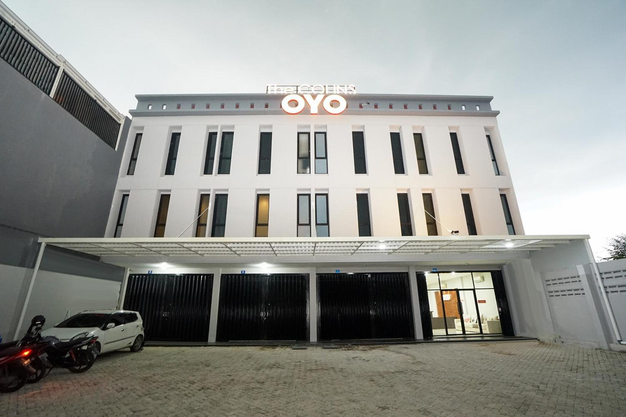 Oyo449科林斯酒店 Keputih 外观 照片